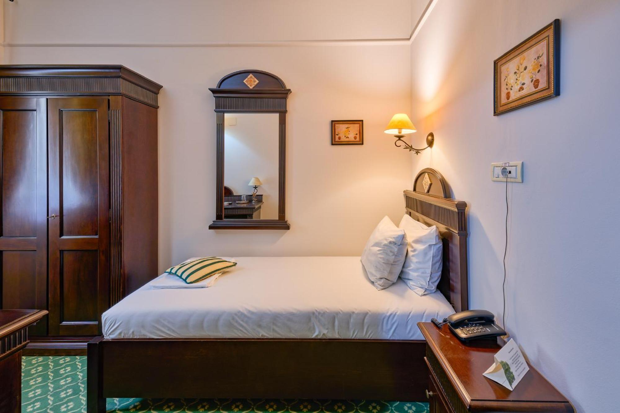 Hotel Classico ティミショアラ エクステリア 写真